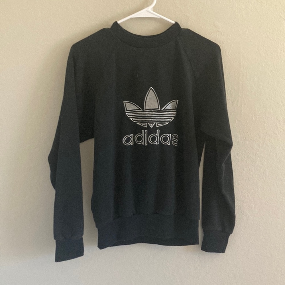 36.Vintage Adidas jumper size small